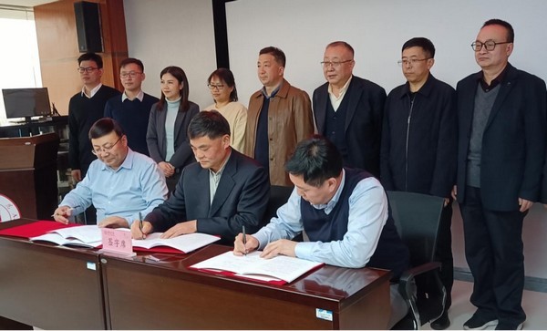 公司动态丨S36沙龙官网签署榆林市煤矸石资源化利用项目战略合作协议