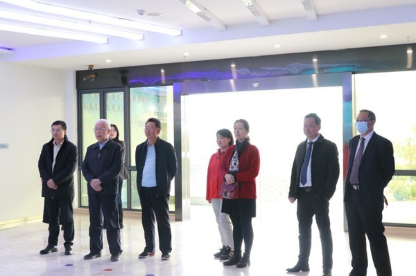 公司动态丨中国工程院院士、战略导弹与运载火箭专家龙乐豪一行调研S36沙龙官网
